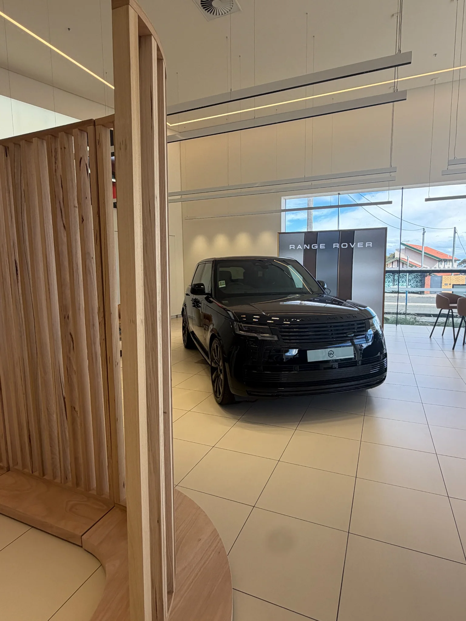 Land Rover Alto Artarmon showroom feature display in Artarmon